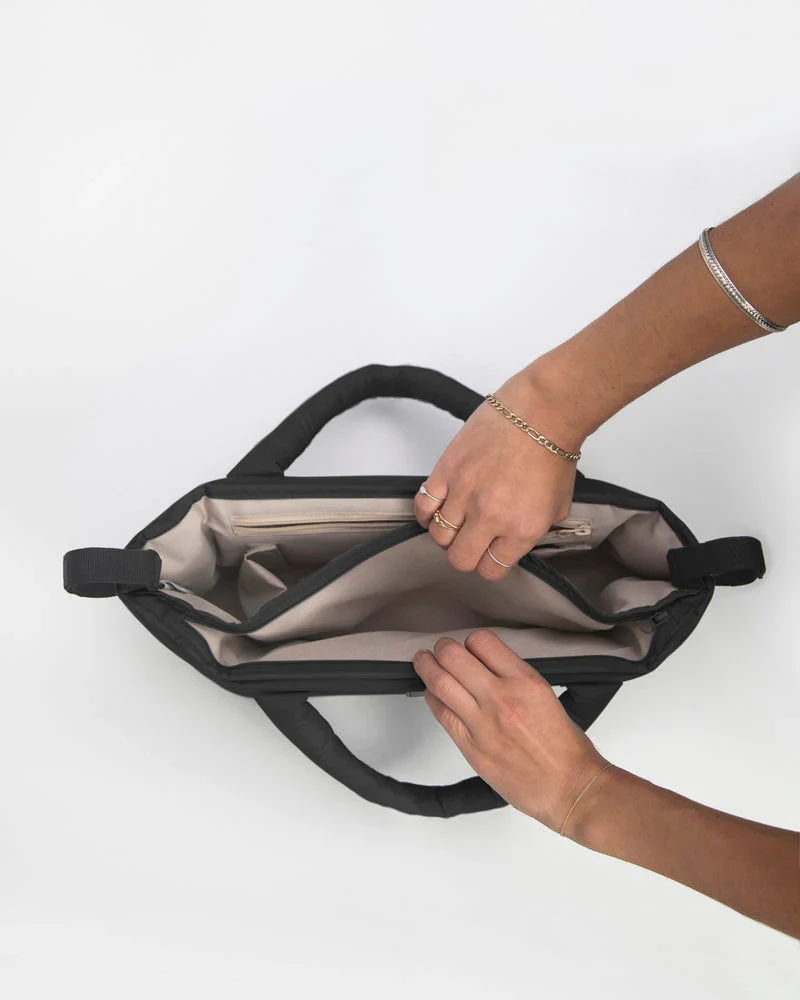 7AM Romi Stroller Organizer in Black - Image 7