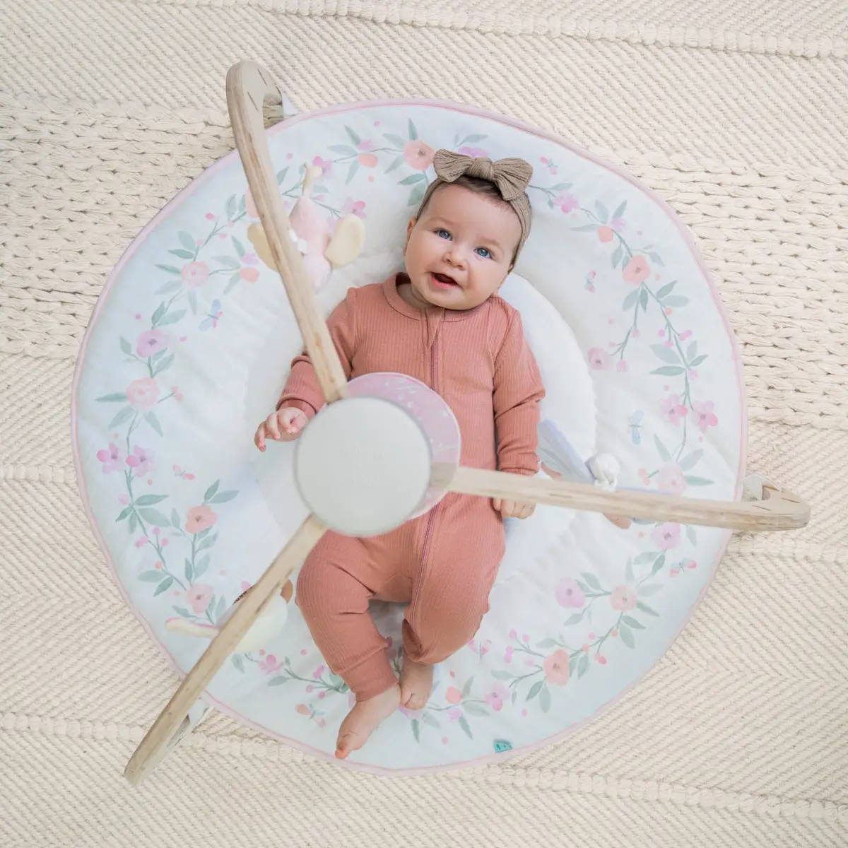 aden + anais Baby Activity Gym ma fleur - Image 3