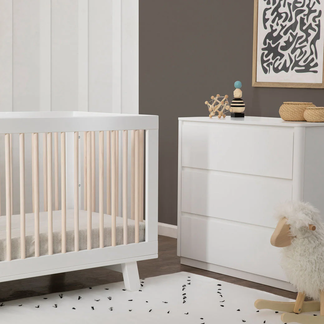 Hudson 3 in 1 Convertible Crib + Toddler Rail - Image 20