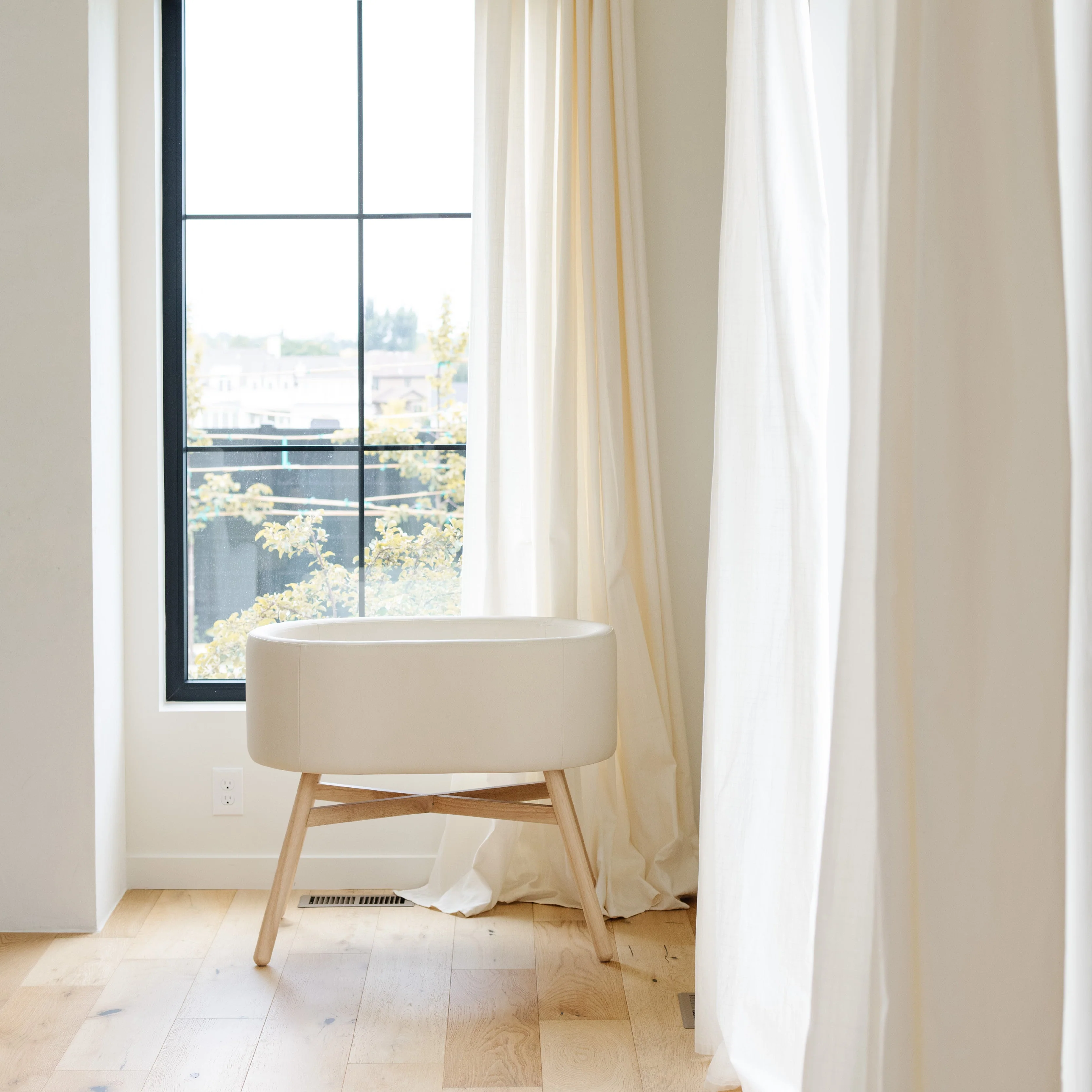 babyletto x GATHRE Hoop Bassinet - Image 18