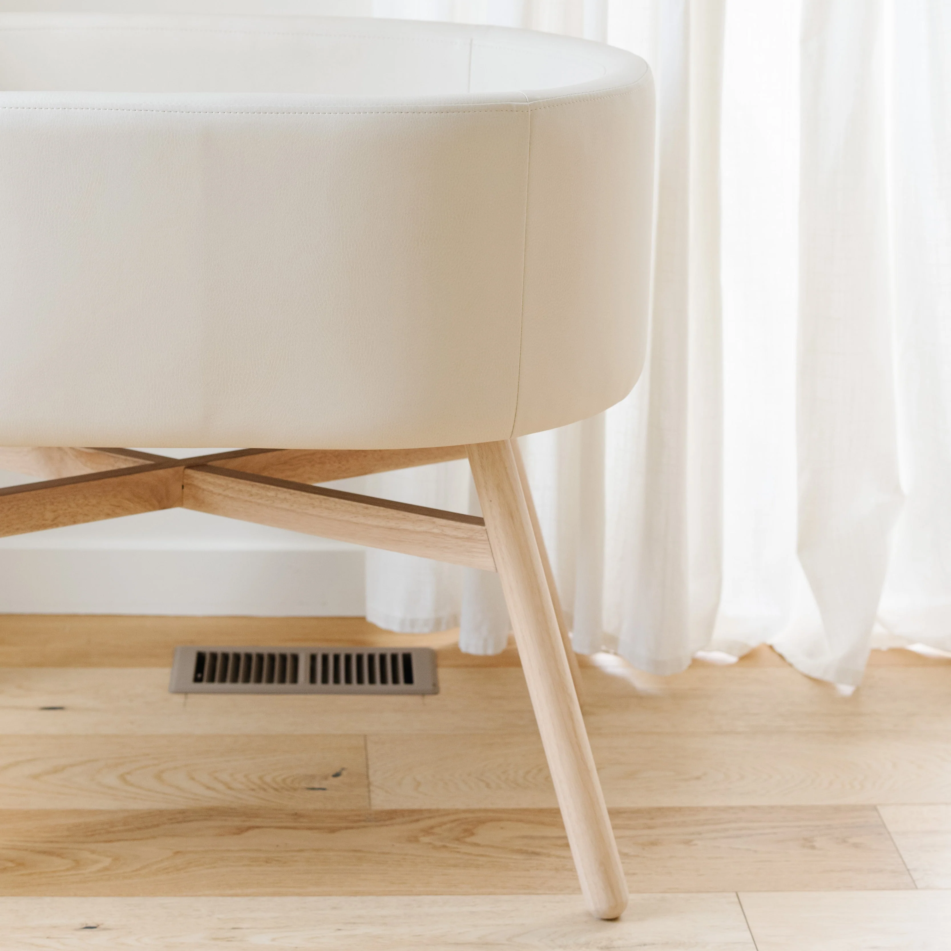 babyletto x GATHRE Hoop Bassinet - Image 22