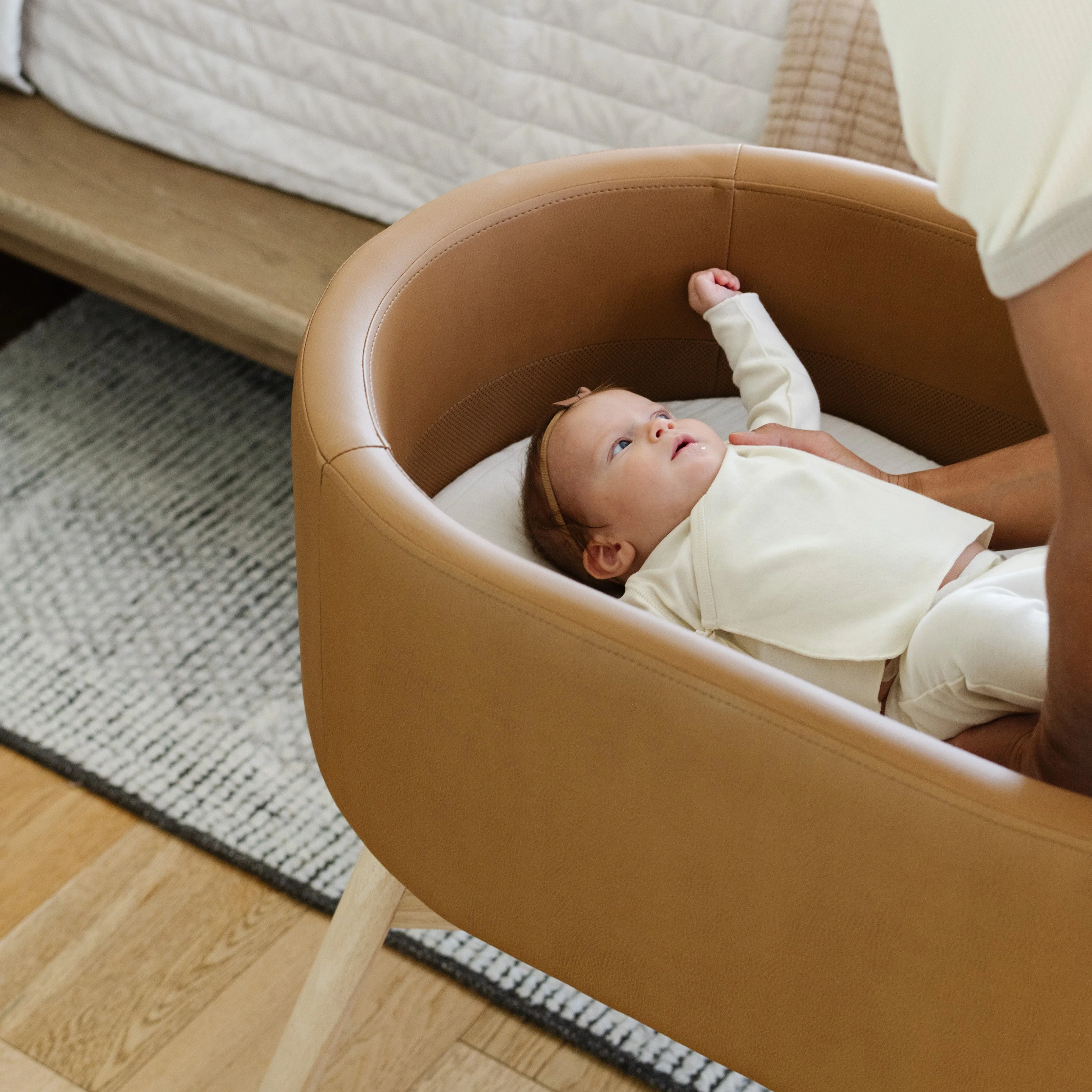 babyletto x GATHRE Hoop Bassinet - Image 7