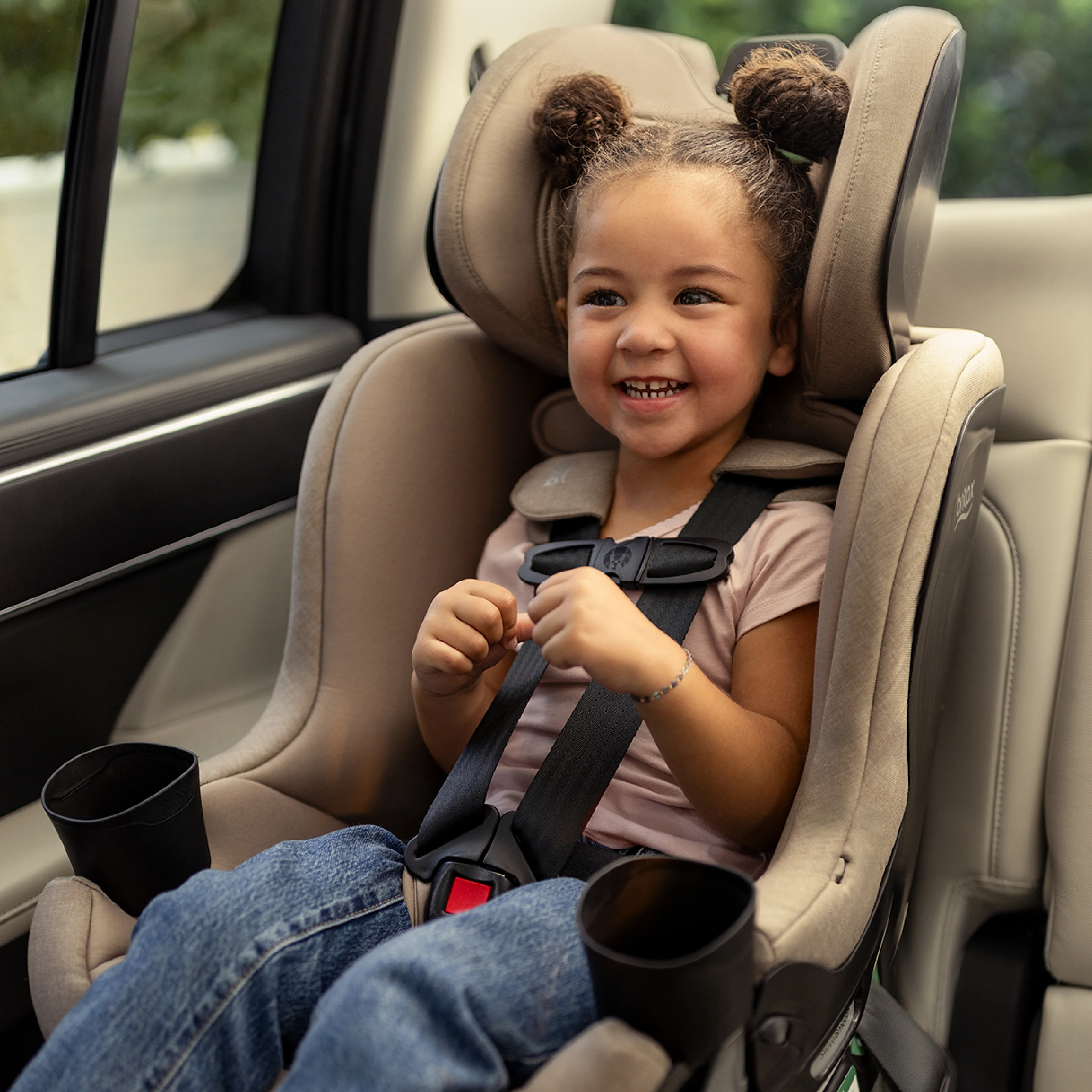 Britax Galaxy360™ Slim Rotating Convertible Car Seat With SwivelSmooth™ - Image 16