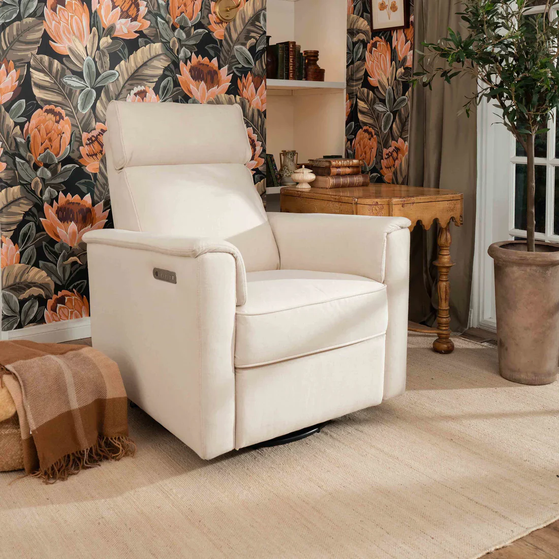 Namesake Willa Pro Power Glider Recliner w/ Power Lumbar - Image 14