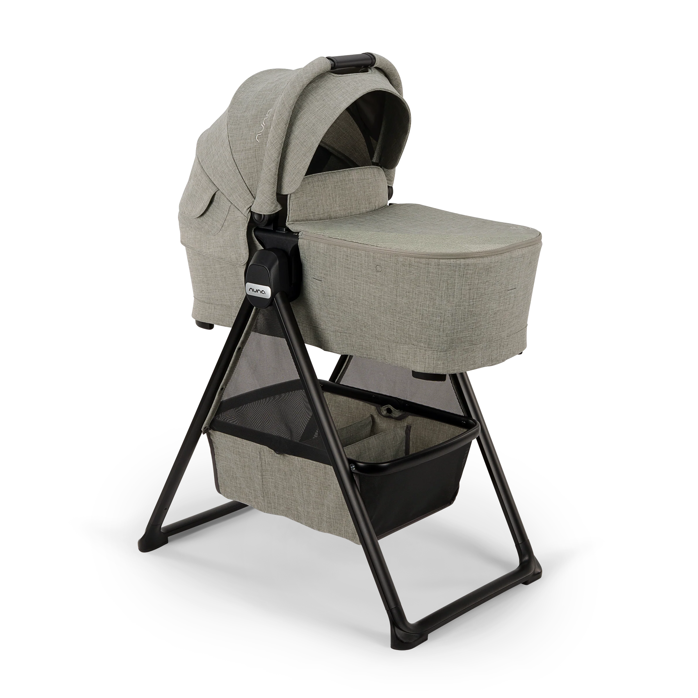 Nuna SWIV™ & TRIV™ series bassinet + stand