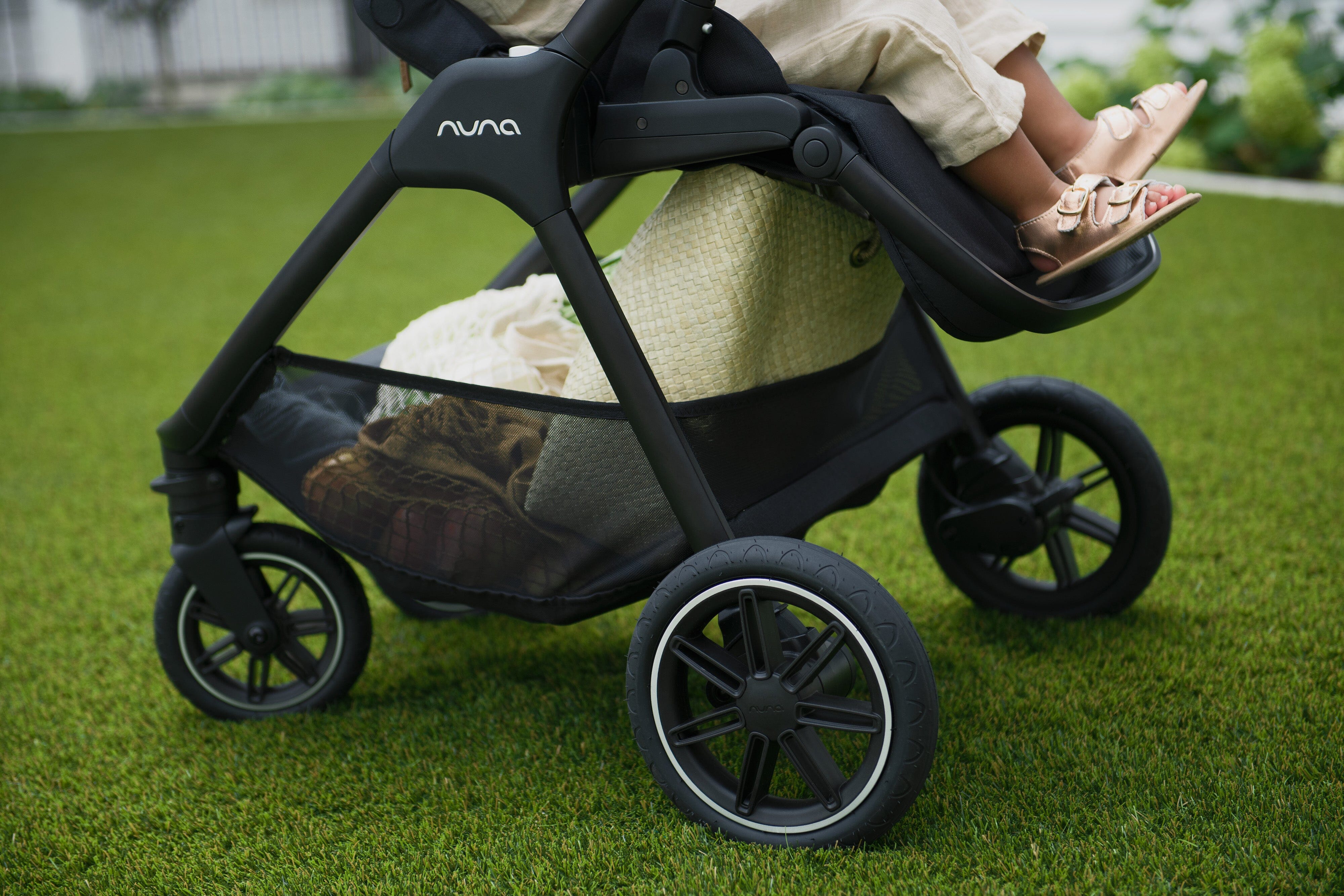 Nuna TRIV Next Stroller - Image 4