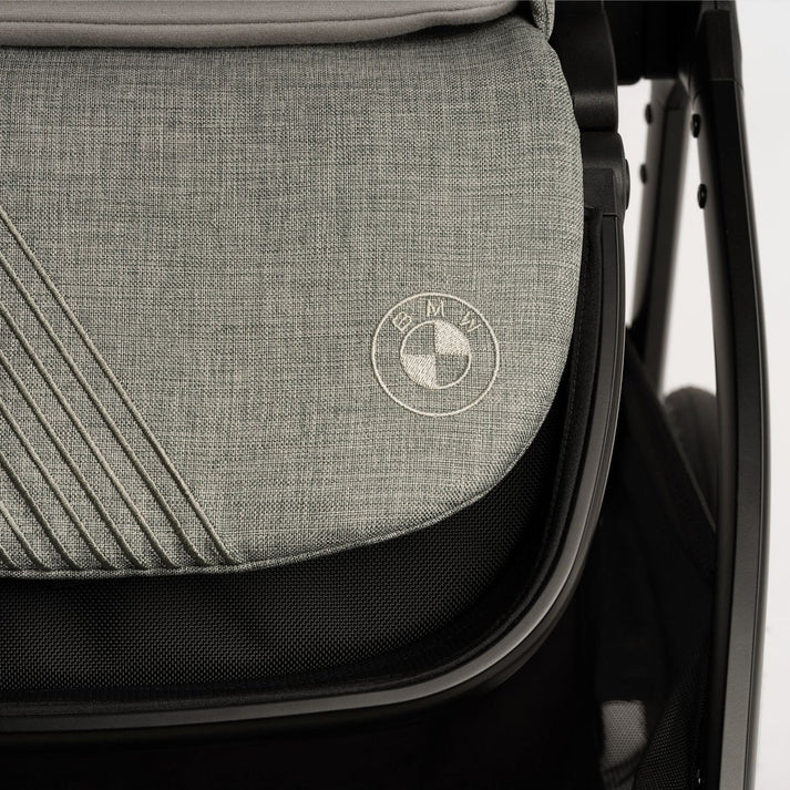 Nuna x BMW Triv Next Stroller in Graphene - Image 14