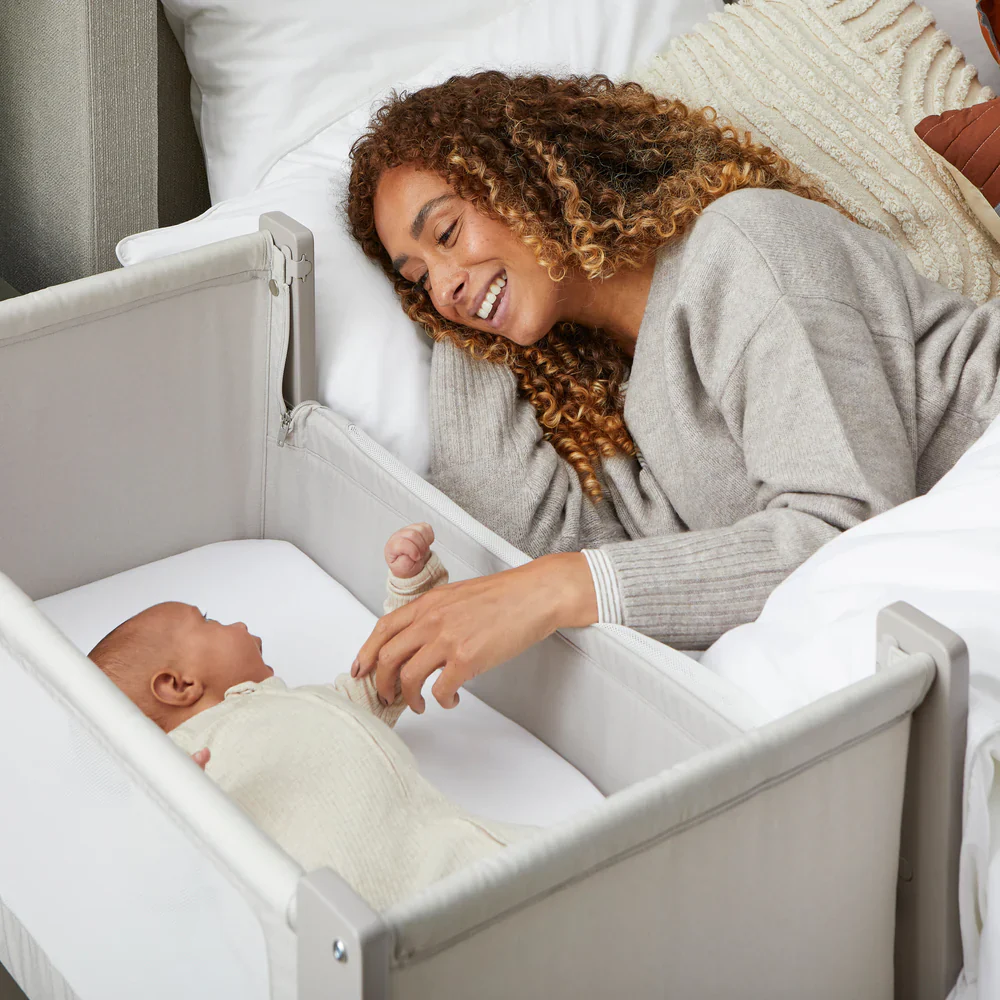 Shnuggle Air Lite Infant Bedside Bassinet in Taupe - Image 9