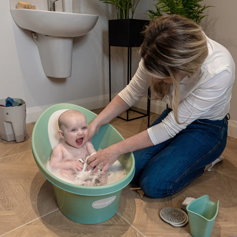 Shnuggle Newborn Bundle:Baby Bath & Accessories Bundle -5-Piece Set - Image 21