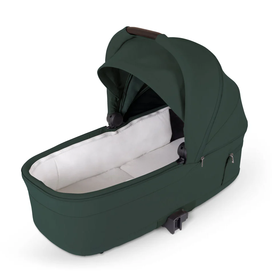 Silver Cross Nia Compact Bassinet - Image 4