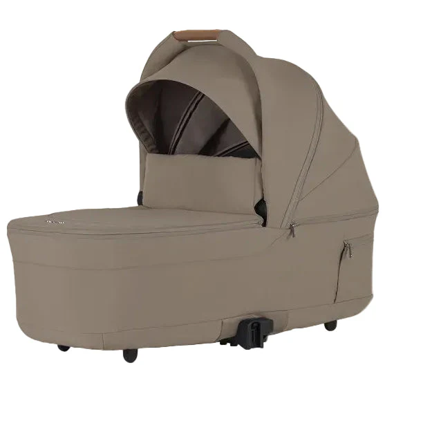 Silver Cross Nia Compact Travel Stroller and Bassinet Bundle - Image 23