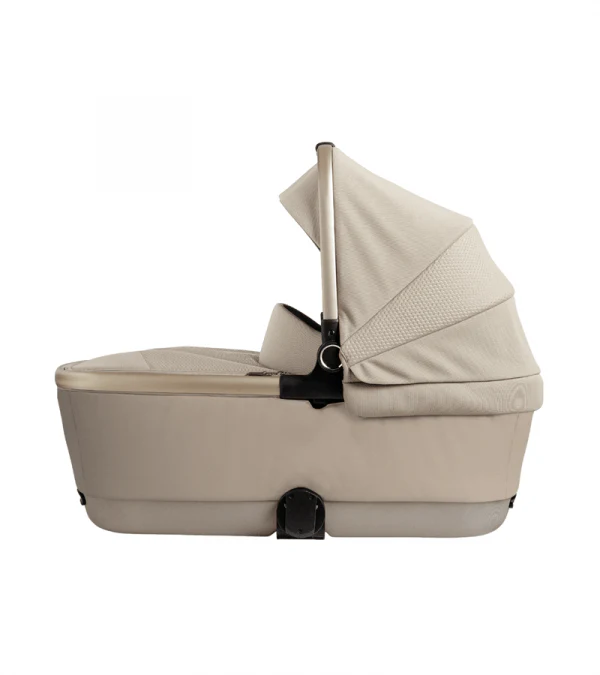 Silver Cross Reef 2 Folding Bassinet - Image 4