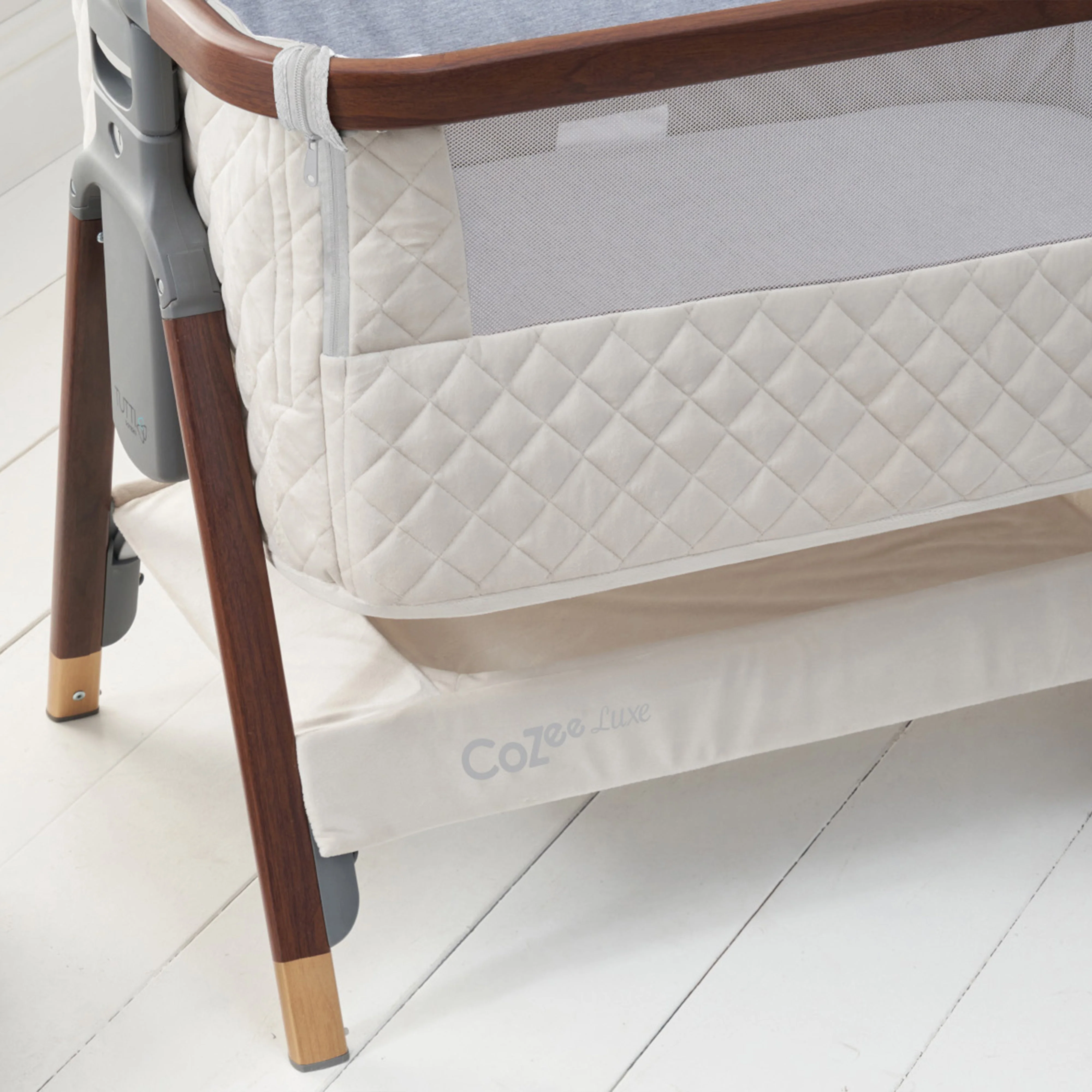 Tutti Bambini CoZee Luxe Bedside Crib - Image 26